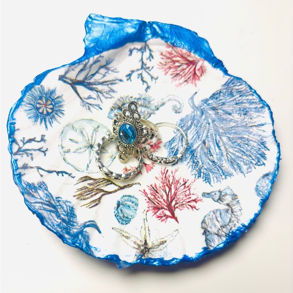 Handmade Jewelry - Handmade Scallop Shell Trinket Dish w/ seashell decoupage design.